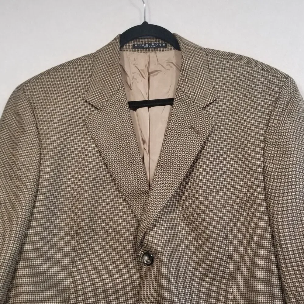 Hugo Boss 44R Sport Coat 3 Button Tan Silk Wool Blend Plaid Classic Business